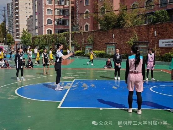 如何在篮球赛事中快速恢复体力_2